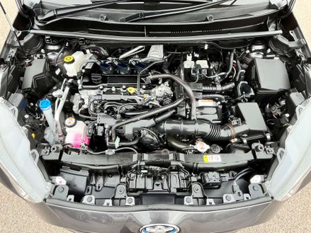 Toyota Yaris 1.5 Yaris Design HEV CVT 5dr
