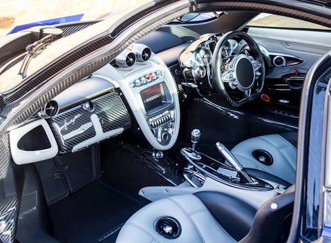 Pagani Huayra 17