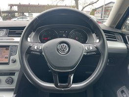 Volkswagen Passat 2.0 Passat SE Business TDI BlueMotion Technology 4dr 19