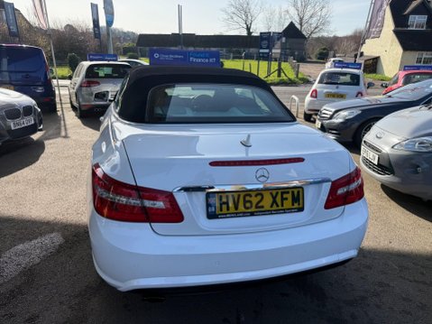 Mercedes-Benz E Class 1.8 E200 BlueEfficiency Sport Cabriolet Euro 5 (s/s) 2dr 17