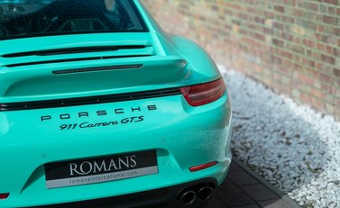 Porsche 911 (991) Carrera GTS 24