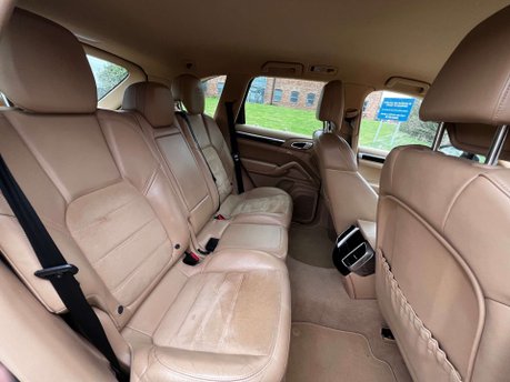 Porsche Cayenne 3.0 Cayenne D Platinum Edition V6 Tiptronic S A 4WD 5dr 17