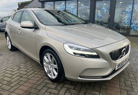Volvo V40 2.0 T3 INSCRIPTION 5