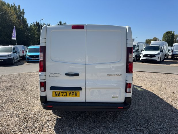 Renault Trafic AUTO SWB L1H1 Low Roof Business SL29 Air Con Sensors EURO 6 7