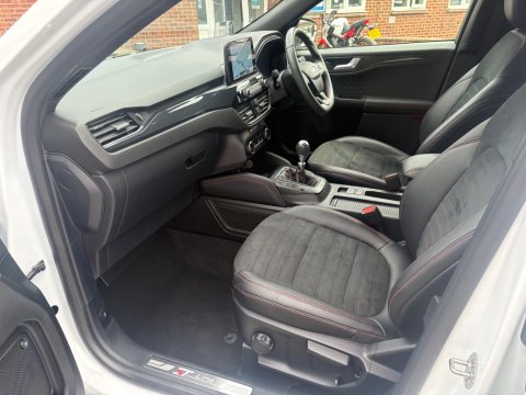 Ford Kuga ST-LINE FIRST EDITION 15