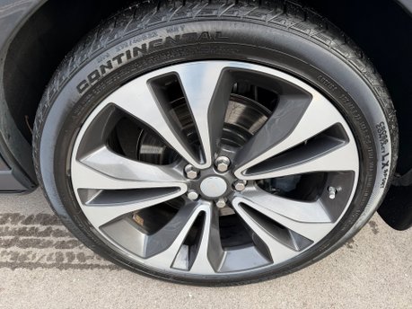 Land Rover Range Rover 5.0 P565 V8 SV Autobiography Dynamic SUV 5dr Petrol Auto 4WD Euro 6 560BHP 16