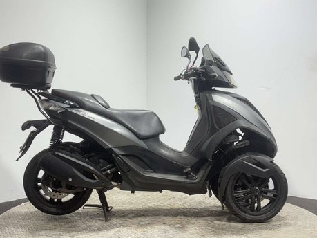 Piaggio MP3 Yourban Sport LT 2013 28K TRIKE 3 WHEELER CAR LICENCE 300CC BIKE SCOOTER