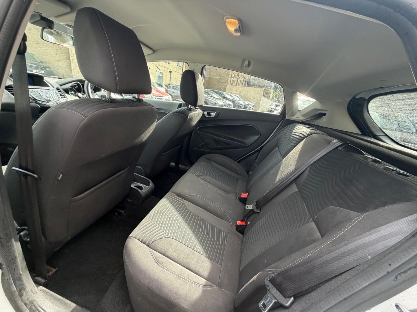 2016 Ford Fiesta — image 10