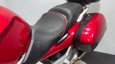 Honda ST 2004 38K FULL LUGGAGE NEW MOT SERVICED BIG CC TOURER BIKE 11