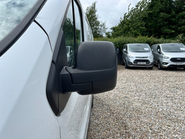 Vauxhall Vivaro SWB L1H1 Low Roof 2700 NO VAT 20