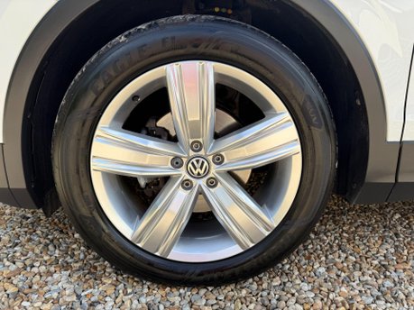 Volkswagen Tiguan 2.0 TDI SEL DSG Euro 6 (s/s) 5dr 14