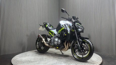 Kawasaki Z900 2019 69 PLATE FULL AKRAPOVIC ONLY 15K STUNNING NAKED BIKE 2