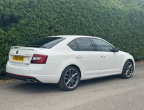 Skoda Octavia 2.0 TDI vRS Hatchback 5dr Diesel DSG 7Spd 4WD Euro 28