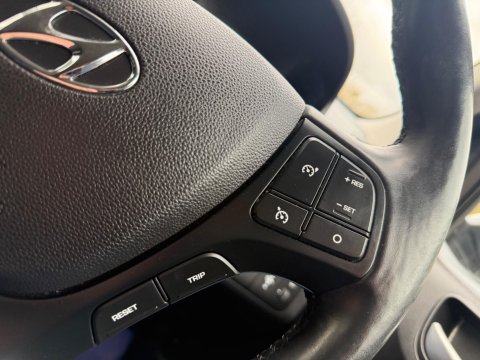 Hyundai i10 1.2 Premium SE Euro 6 5dr 19