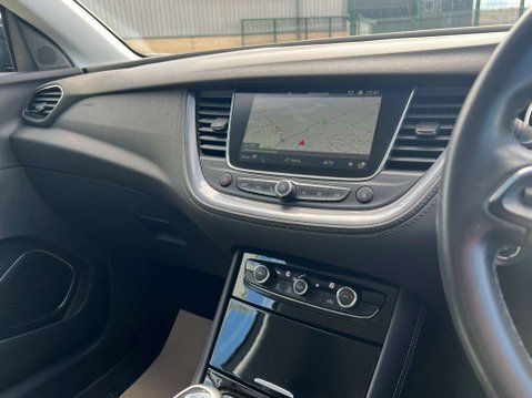 Vauxhall Grandland X 1.2 Grandland X Griffin Edition T 5dr *NATIONAL DELIVERY* 32