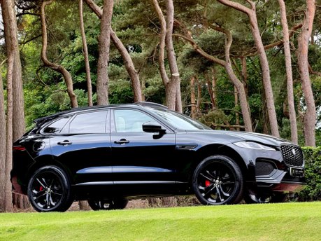 Jaguar F-Pace R-DYNAMIC HSE BLACK 90TH ANNIVERSARY EDITION 1