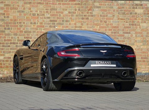 Aston Martin Vanquish Carbon Edition 15