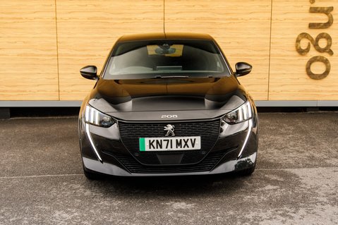 Peugeot 208 GT PREMIUM 6