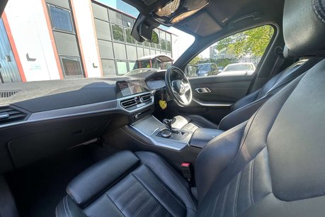 BMW 3 Series 2.0 320i M Sport Auto 4dr 28