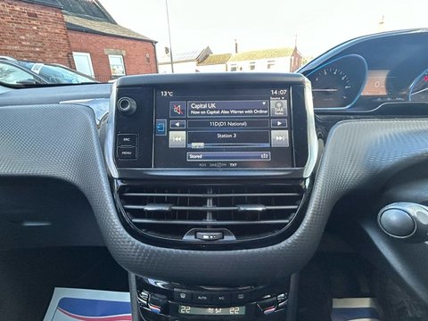 Peugeot 2008 PURETECH ALLURE 14