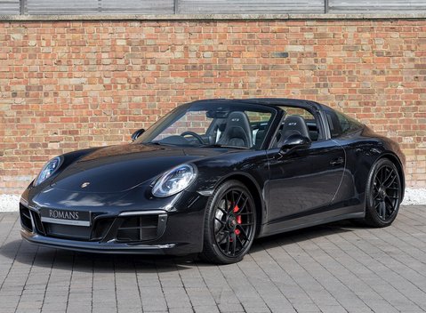 Porsche 911 (991.2) Targa 4 GTS 6