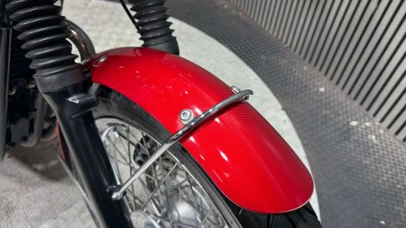 Triumph Bonneville 2012 ONLY 13K STUNNING EXAMPLE MOT WARRANTY 865CC 32