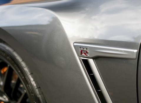 Nissan GT-R Prestige 25