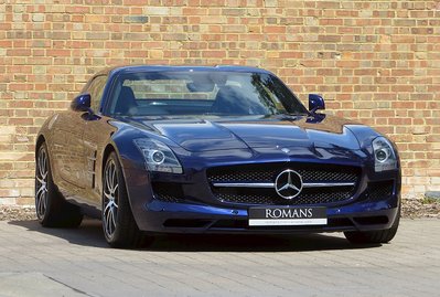 Mercedes-Benz SLS AMG