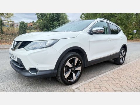 Nissan Qashqai 1.2 Qashqai N-Connecta DiG-T CVT 5dr 3