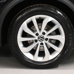 Volkswagen T-Roc 1.5 T-Roc Style TSI Semi-Auto 5dr 1