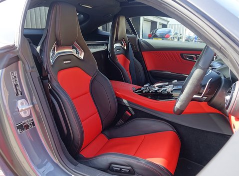 Mercedes-Benz Amg GT GT S 17