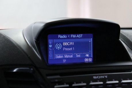 Ford Fiesta TITANIUM 37