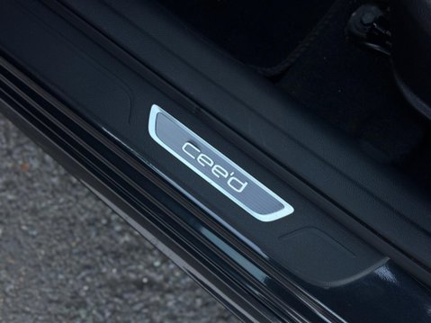 Kia Ceed 1.6 T-GDi GT Tech Euro 5 5dr 72