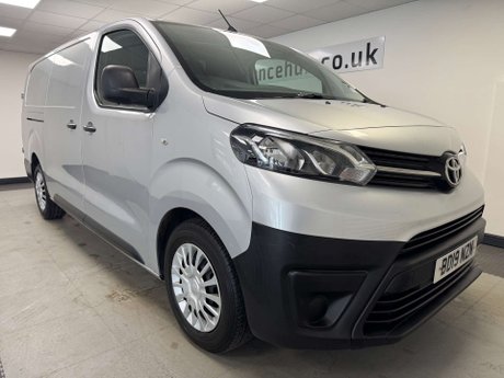 Toyota Proace 2.0 Proace Icon 1