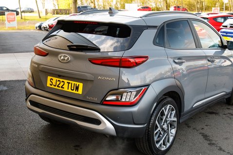 Hyundai KONA GDI PREMIUM 8
