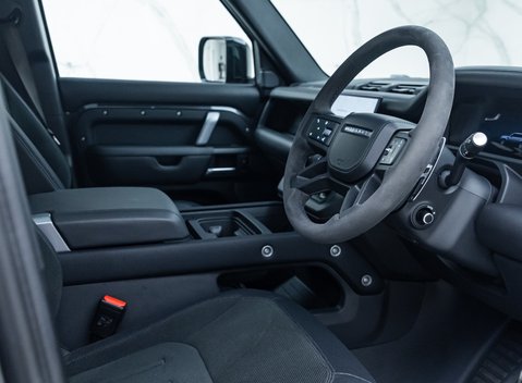 Land Rover Defender 110 V8 CARPATHIAN EDITION 14