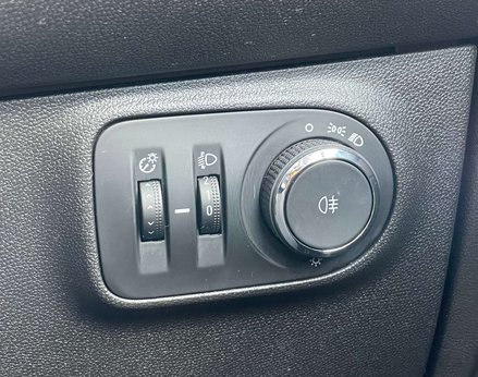 Vauxhall Adam 1.2 Adam Energised 3dr 42