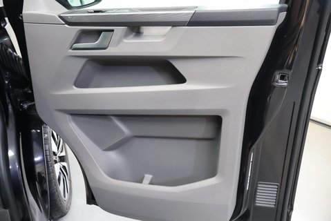 Volkswagen California OCEANI 4MOTION DSG HUGE SPEC VERY RARE  5 YEAR WARRANTY FROM NEW  4 BERTH 15