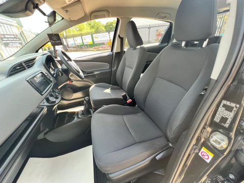 Toyota Yaris VVT-I ACTIVE 56