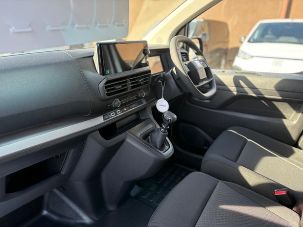 Fiat Scudo SCUDO L1 DIESEL1.5 MultiJet 120 Van 18