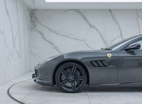 Ferrari GTC4 Lusso V12 TAILOR MADE 56