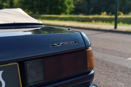 Aston Martin Virage Volante 14