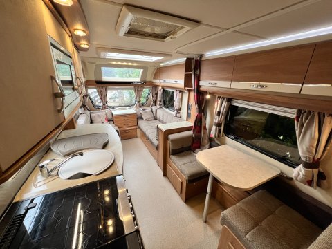 Swift Challenger 530 SE 14