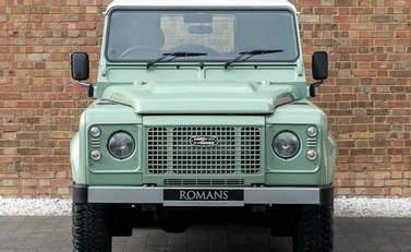 Land Rover Defender 90 Heritage Hard Top 4