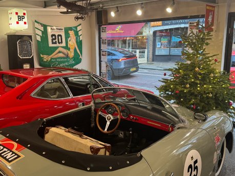 Classic Chrome's Shop ready for Christmas! 14