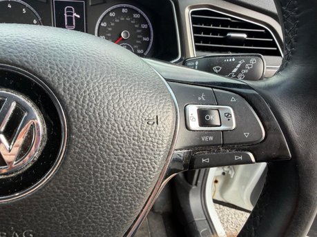 Volkswagen T-Roc DESIGN TSI 19