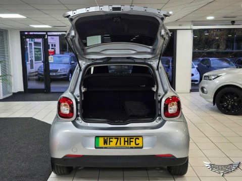 Smart Forfour 17.6kWh Premium Auto 5dr (22kW Charger) 86