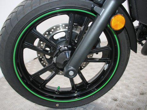 Kawasaki Vulcan 650 Vulcan S650 26