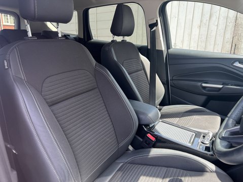 Ford Kuga 2.0 TDCi EcoBlue Titanium Edition SUV 5dr Diesel Powershift Euro 6 (120 ps) 11