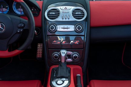 Mercedes-Benz SLR McLaren Roadster 24